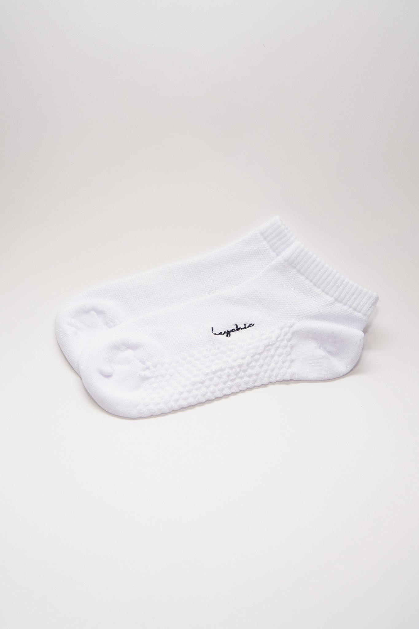files/Heychic_White_Socks_1.jpg files/Heychic_White_Socks_1.jpg
