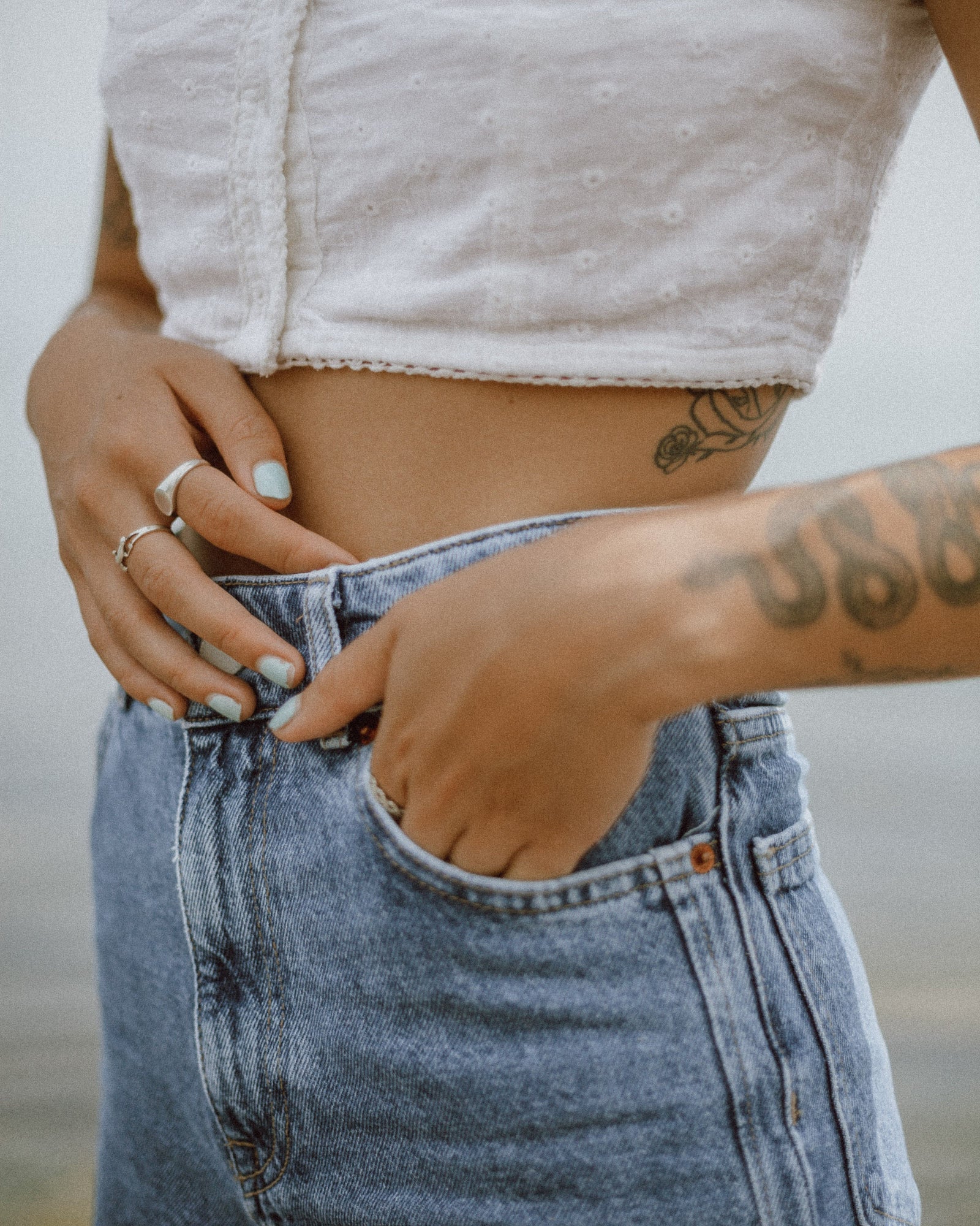 6 Ways To Style Mom Jeans