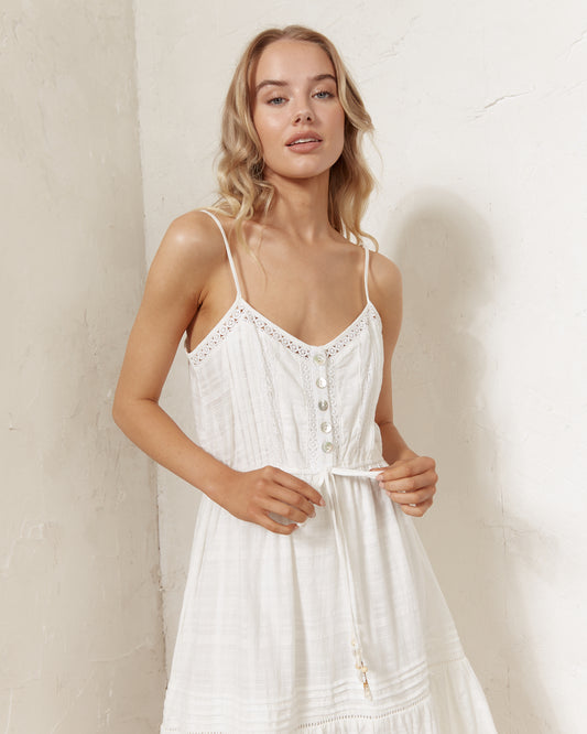 What jacket to wear with white dresses?