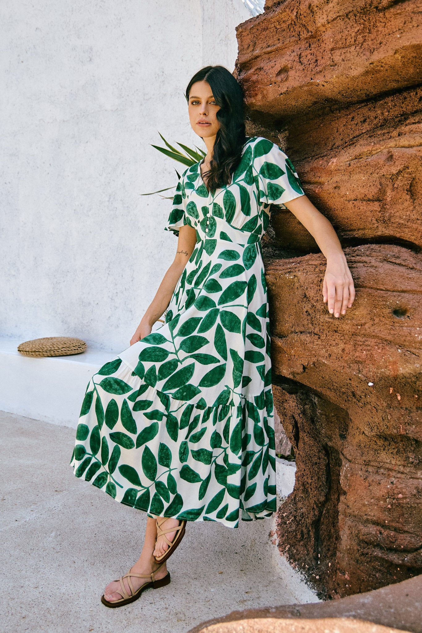 Ivy Green Tropical V-Neck Midi Dress