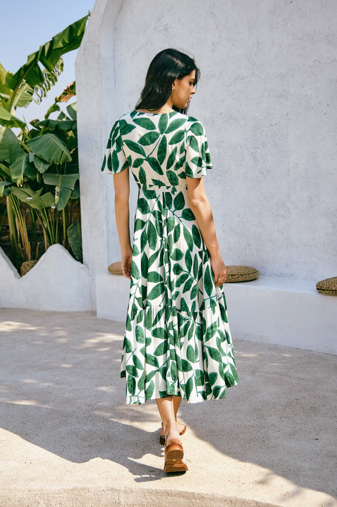 Ivy Green Tropical V-Neck Midi Dress