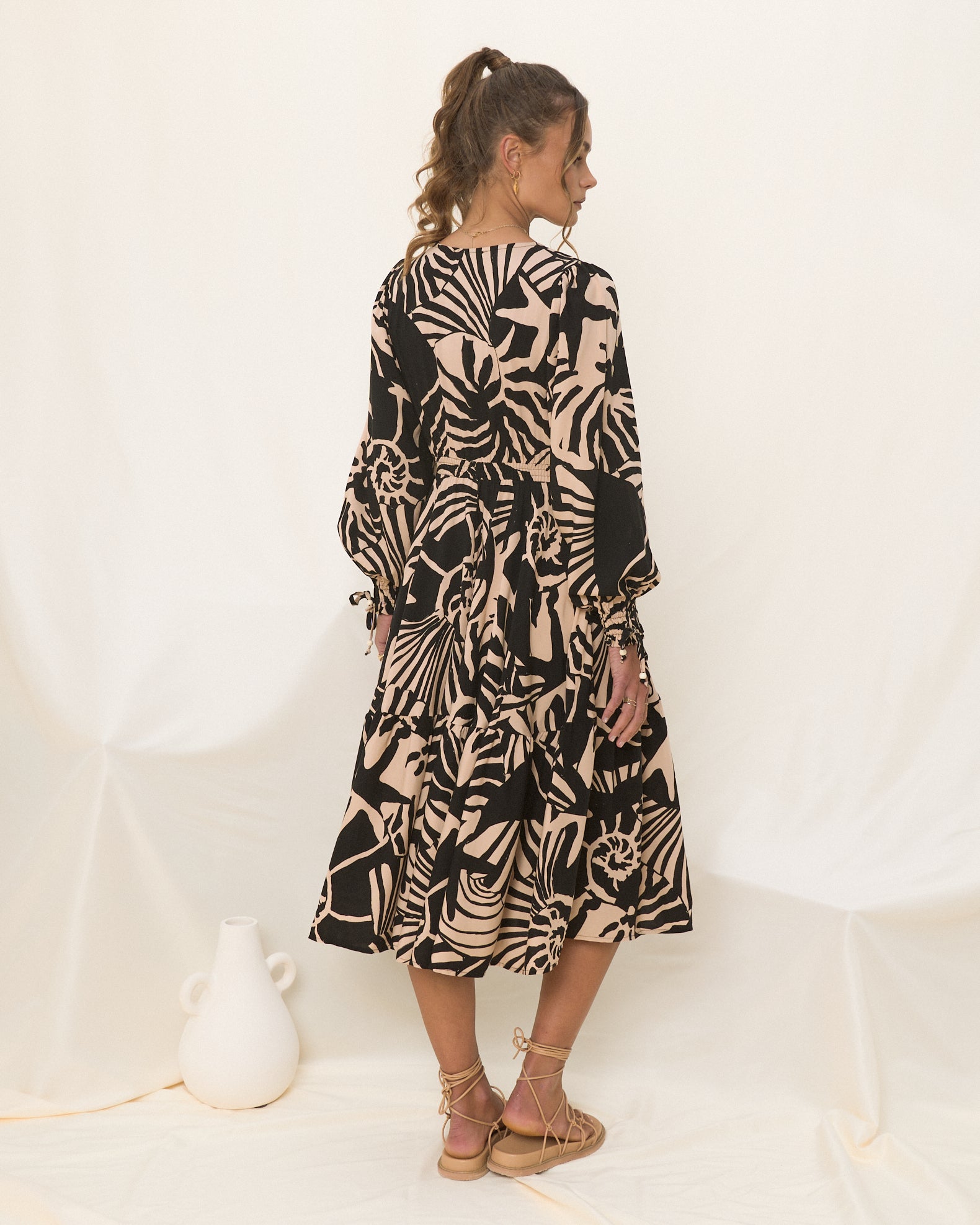 Maris Black Sand Abstract Shell Long Sleeve Midi Dress