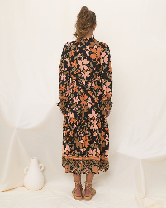 秋季黑橙花卉波西米亚风长袖中长连衣裙