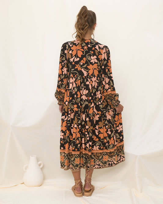 秋季黑橙花卉波西米亚中长连衣裙