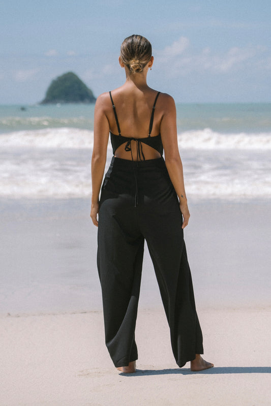 Jumpsuit Dasi Belakang Hitam Estelle