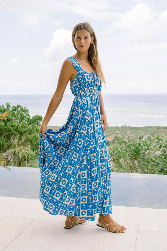 Oliana 蓝色热带瓷砖喇叭长连衣裙