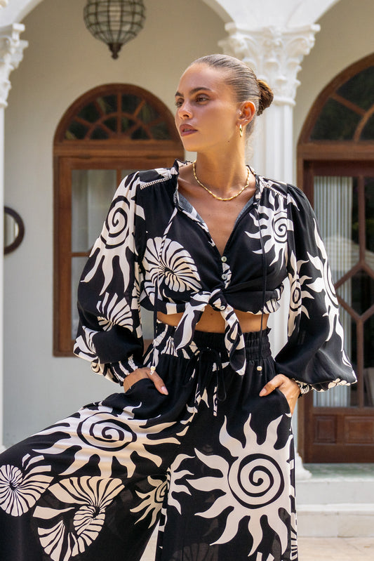 Kai Black Abstract Balloon Sleeve Blouse