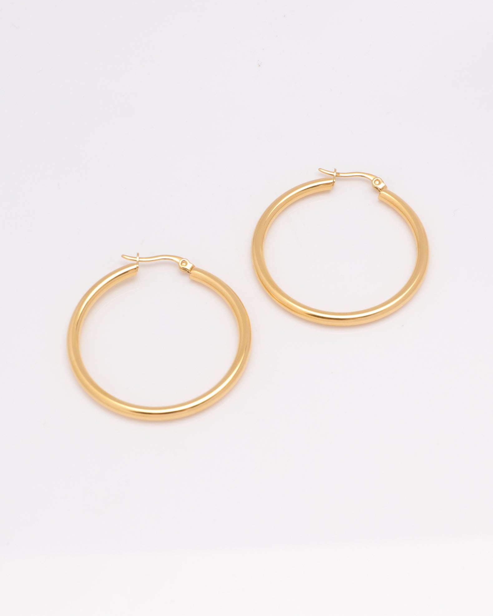 files/HC-EAR-GOLD-0087_9103772__2.jpg