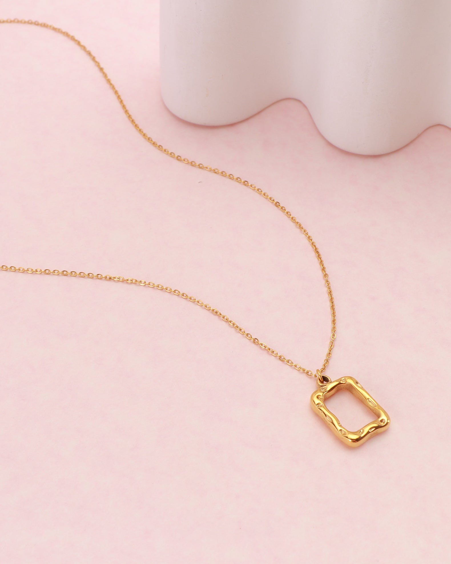 Ellinia Gold Irregular Rectangle Pendant Necklace