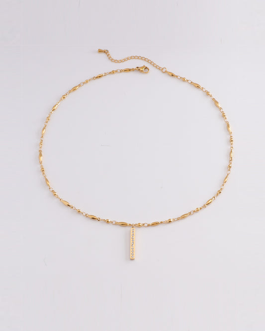 Linne Zirconia Gold Pendant Necklace