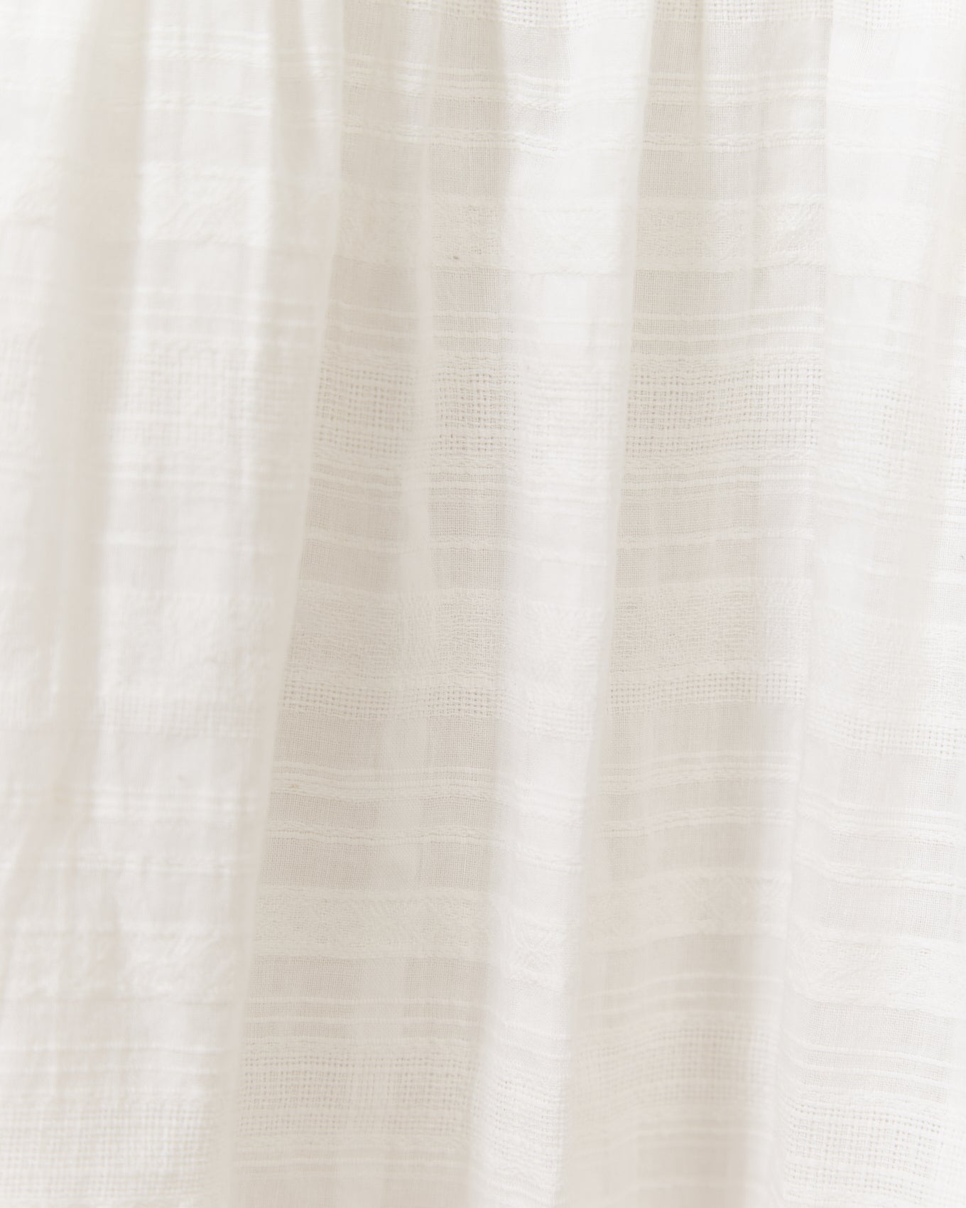 Gaun Midi Kancing Putih Valencia