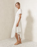 Gaun Midi Putih Ina