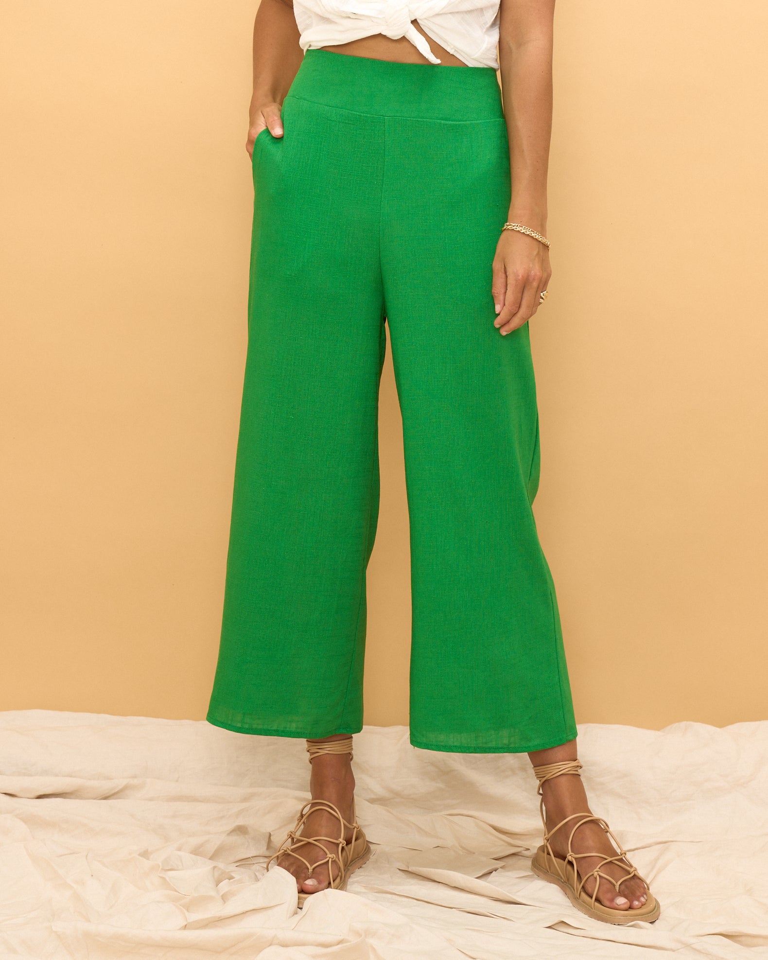 Umme Emerald Green Cropped Wide Leg Pants